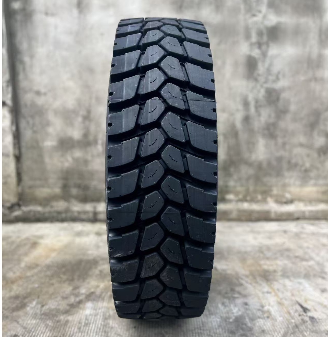 Anvelope tractiune AVANTECH DRM1000 On/Off 315/80 R22.5 156/150K